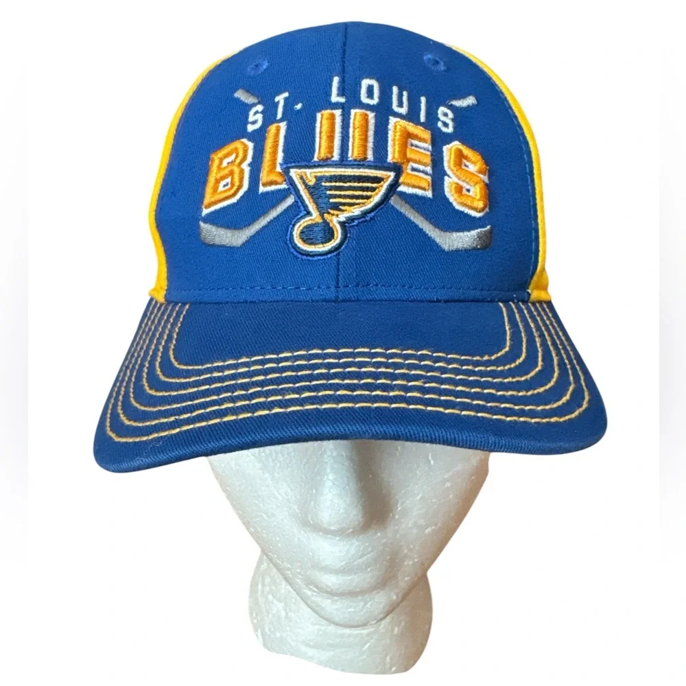 St Louis Blues Hockey Boys/Girls Youth Fitted Cap/Hat One Size Blue & Yellow NHL